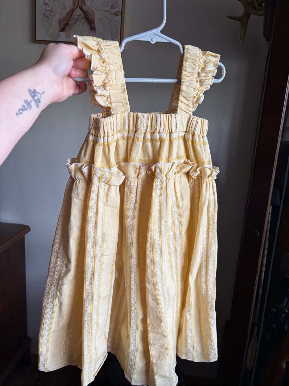 Girls Paade Mode Embroidered Yellow Striped Ruffle-Sleeve Dress